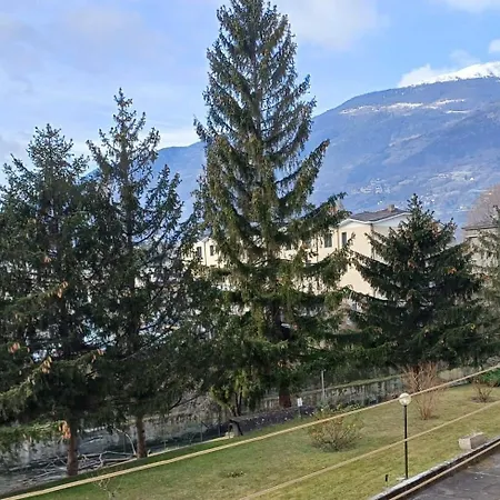 Trilocale Arco D'Augusto Con Box Apartment Aosta Exterior photo