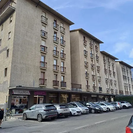Trilocale Arco D'Augusto Con Box Apartment Aosta Exterior photo